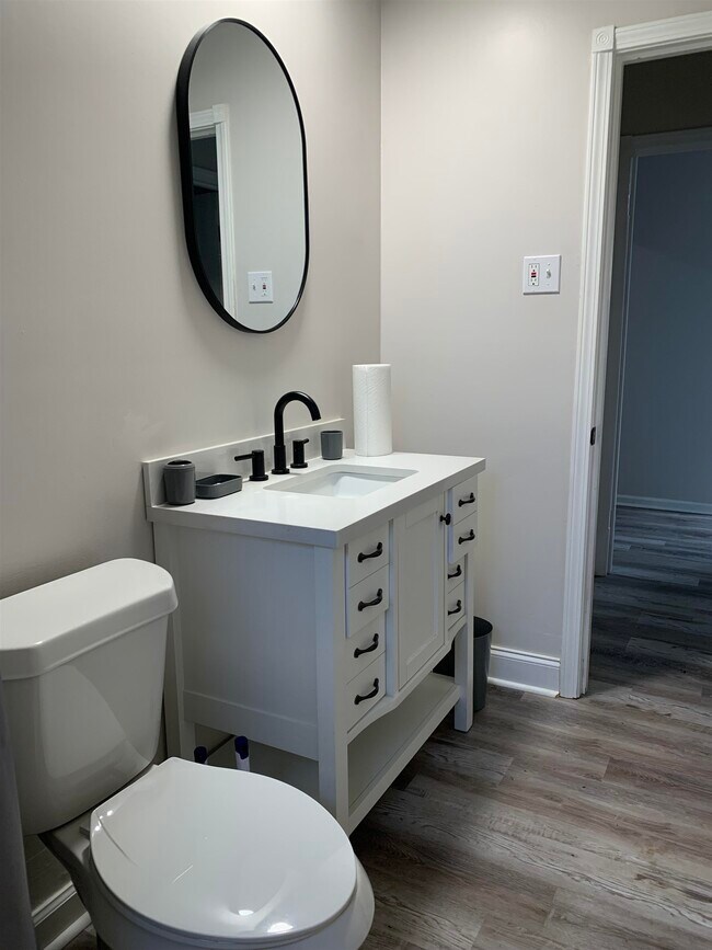 Building Photo - 2349 Ridgeland St