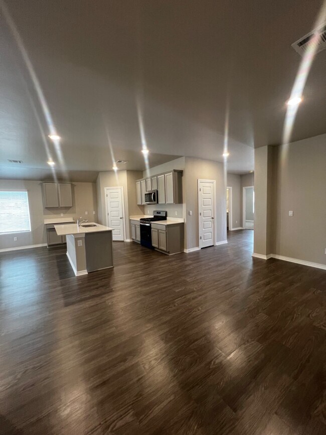 Building Photo - 2765 Alice Wy