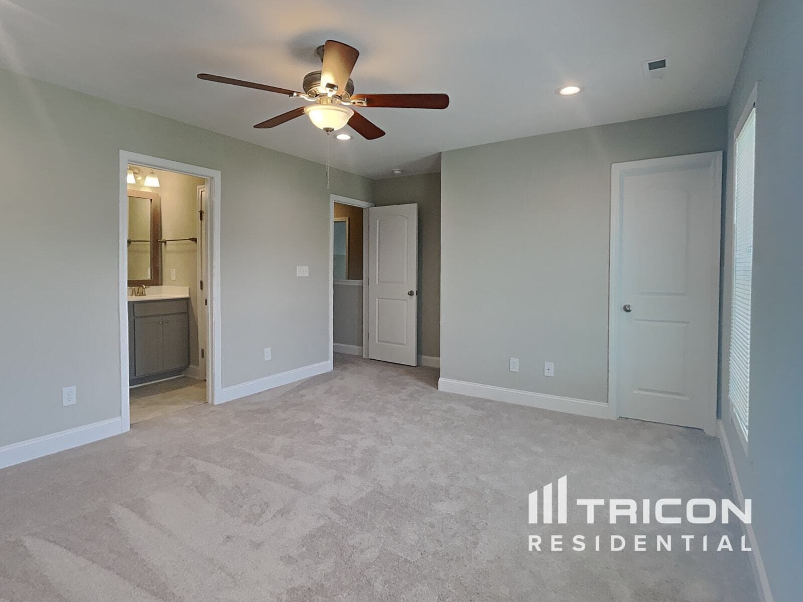 Building Photo - 49 Fish Whistle Ct