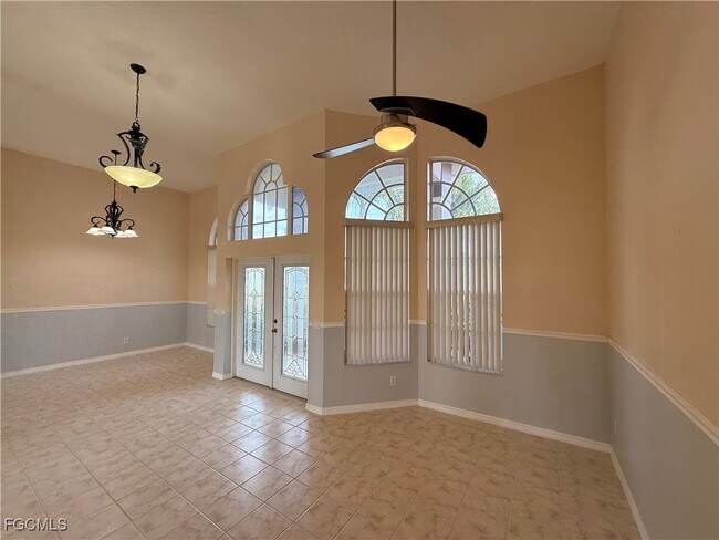 Building Photo - 1700 SW 30th Terrace