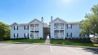 Building Photo - 907 Pelham Square Way