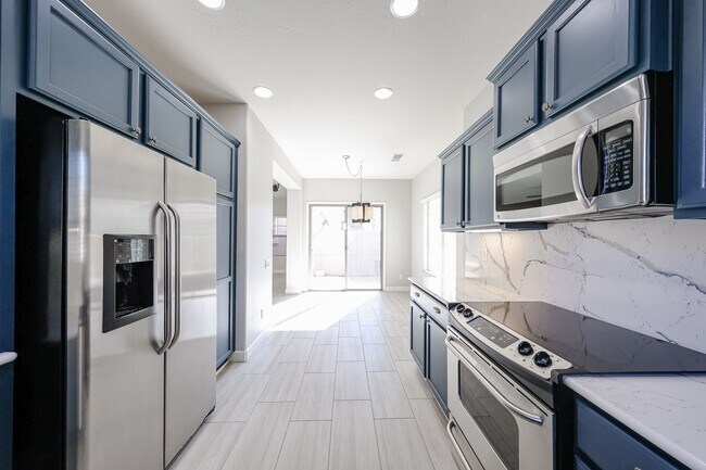 Building Photo - 16039 N 19th Dr