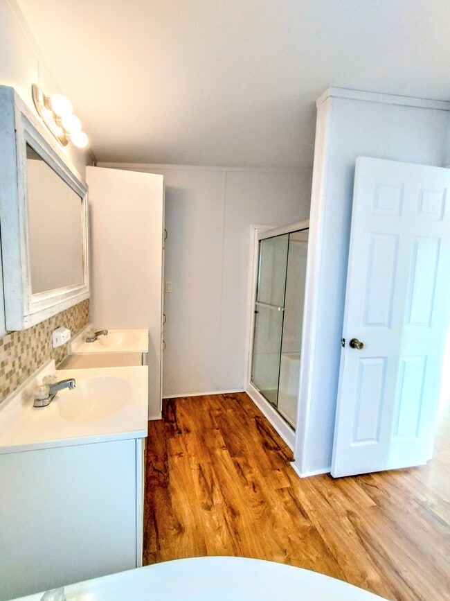 Building Photo - 299 Cayenne St