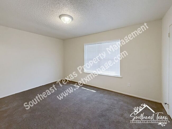 Building Photo - 4127 Arthur Ln