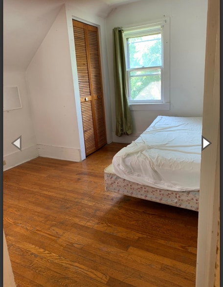 Building Photo - 918 Danby Rd