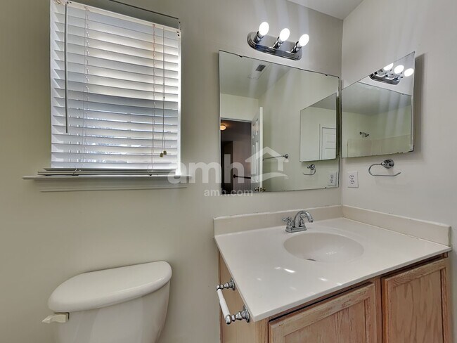 Building Photo - 126 Elrosa Rd