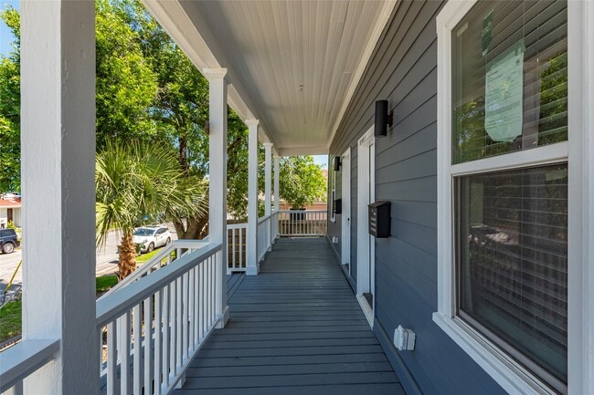 Building Photo - 2127 Avenue O