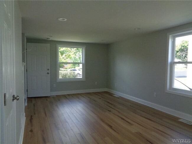 Building Photo - 4563 Union Rd
