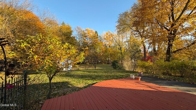 Building Photo - 275 Bloomingrove Dr