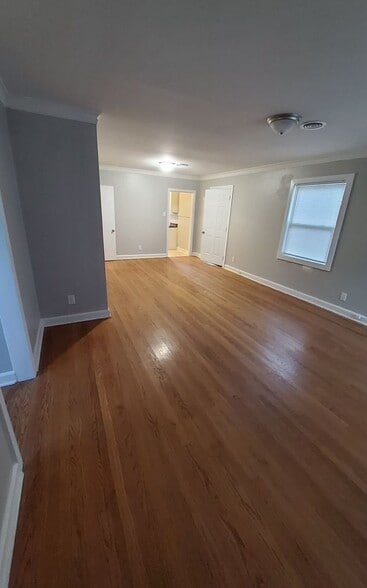 Building Photo - 1336 Oak Ridge Dr