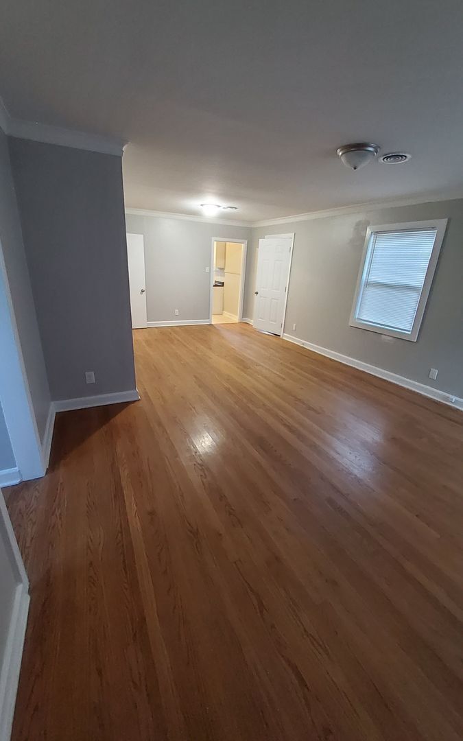 Building Photo - 1336 Oak Ridge Dr