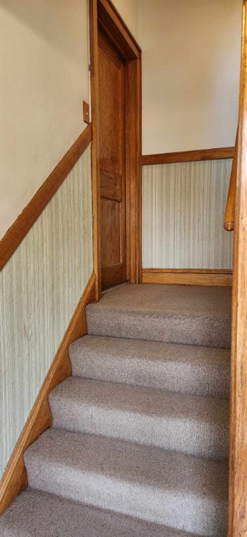 Building Photo - 6042 W Miami Ave