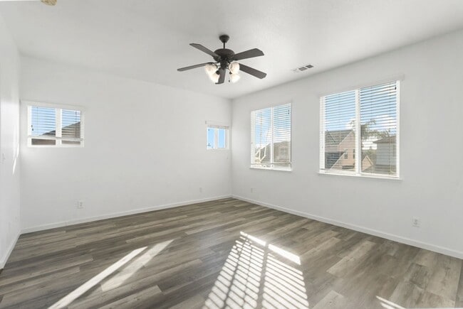 Building Photo - Beautiful 4 Bedroom 3 Bath home in Riverbank