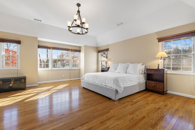 Building Photo - 60 Havilands Ln