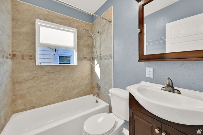 Building Photo - 7899 S Grant St