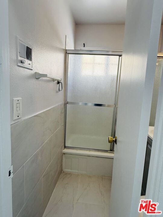 Building Photo - 17965 Cantara St