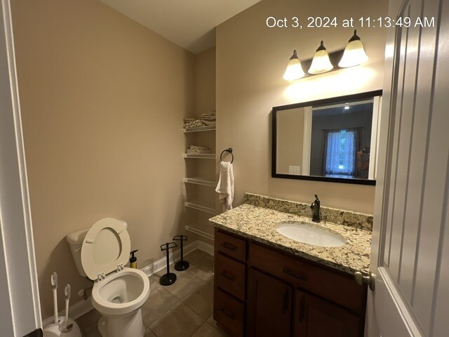 Building Photo - 425 S Hollywood Dr