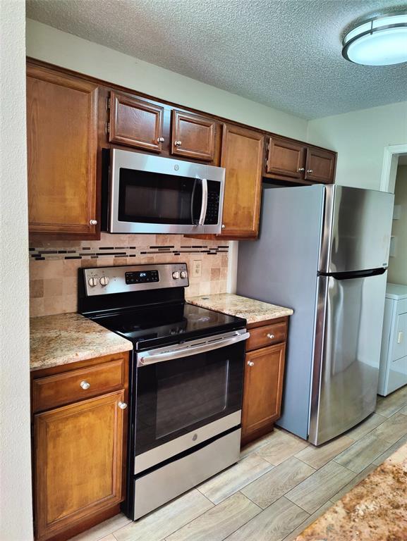Building Photo - 8279 Sands Point Dr