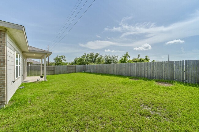 Building Photo - 8515 Lake Groove Ln