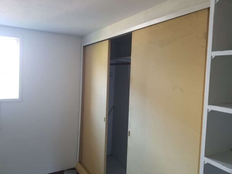 Building Photo - 1418 83rd Ave SE