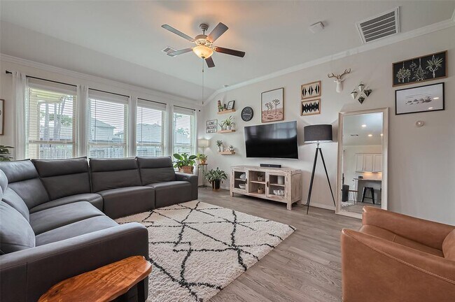 Building Photo - 16886 Ramsay Cascades Dr