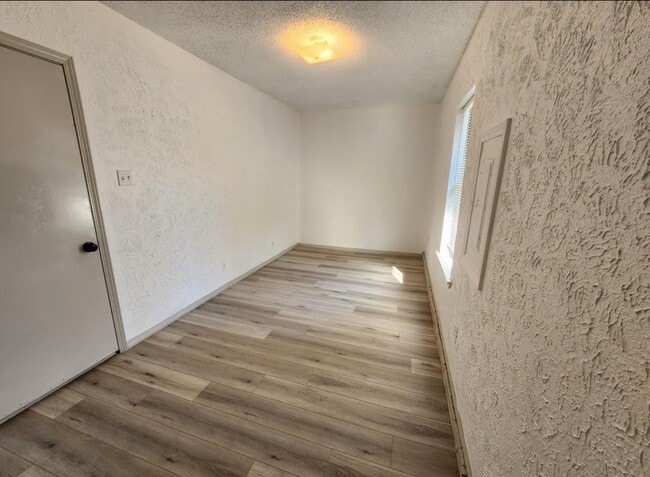 Building Photo - 10525 Big Thicket Dr