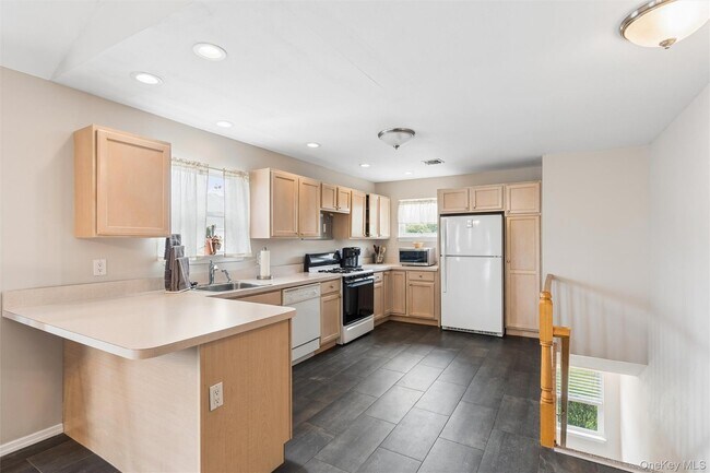 Building Photo - 3002 Willow Pond Dr