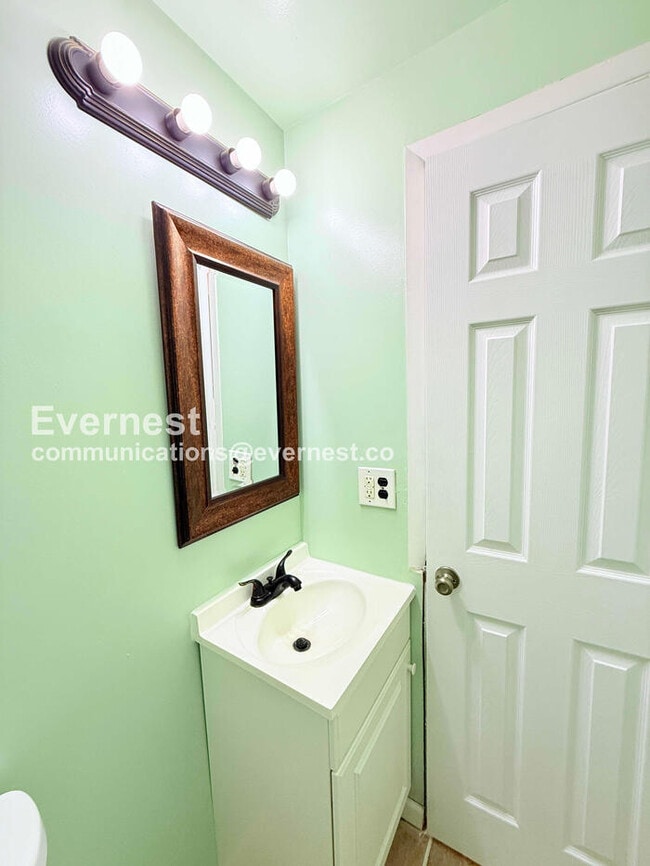 Building Photo - 11408 Seminole