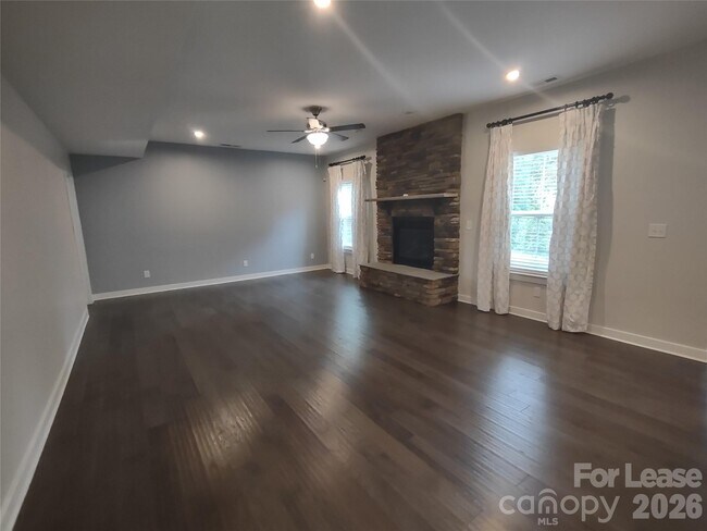 Building Photo - 10474 Black Locust Ln