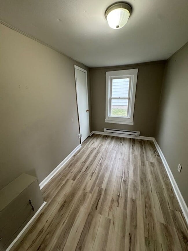 Building Photo - 2717 Clara Ave