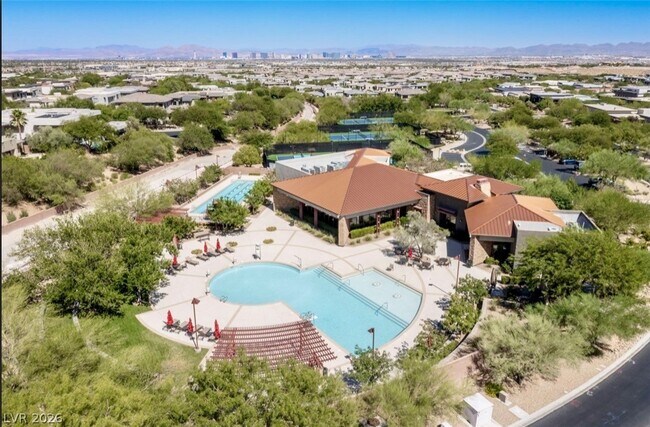 Building Photo - 47 Pristine Glen St