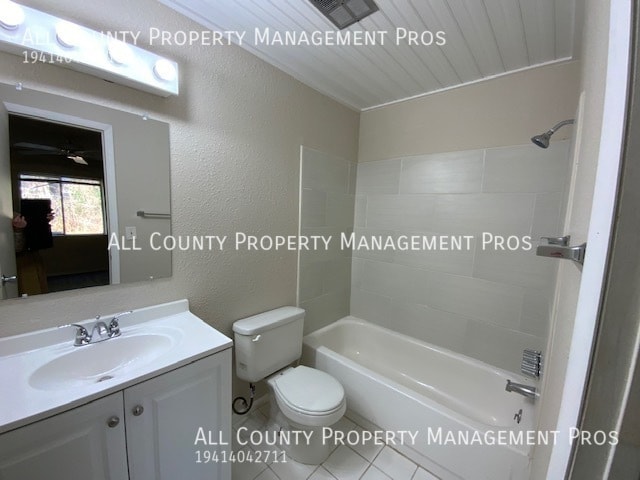 Building Photo - 2605 Pine Lake Terrace