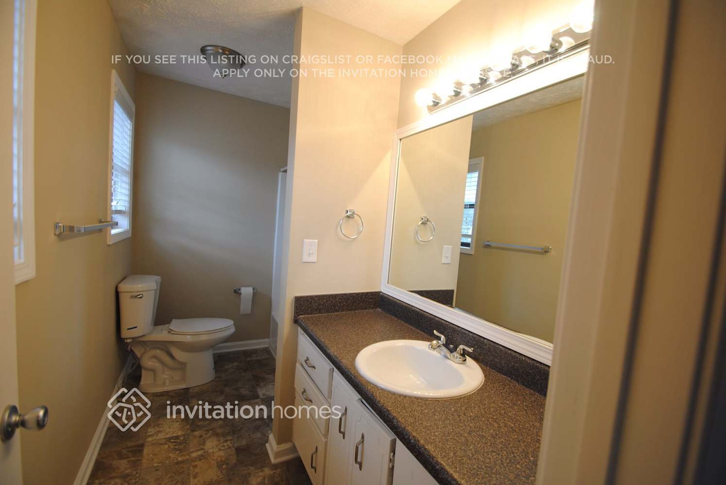 Building Photo - 4821 Chapelle Ct