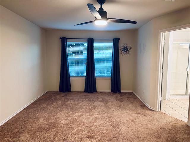 Building Photo - 806 Amber St