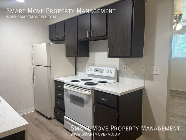 Building Photo - 2561 Targee-