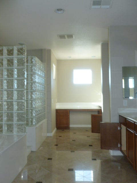 Building Photo - A nice house in Mountain's Edge