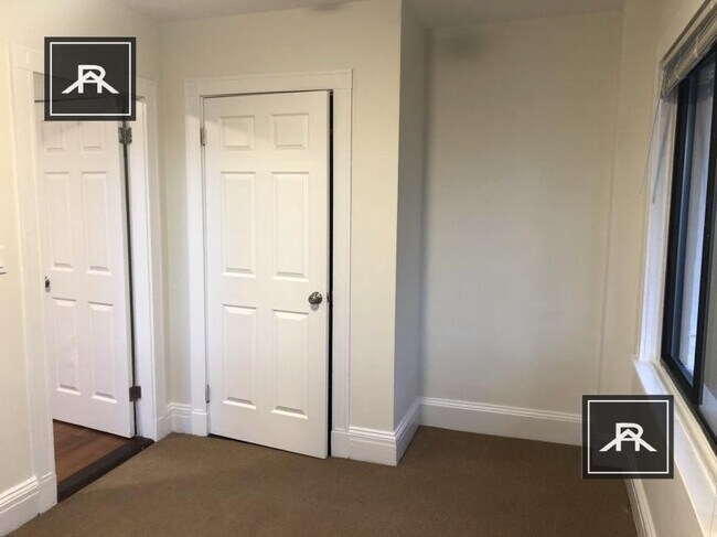 Building Photo - 1 bedroom in Newton MA 02460