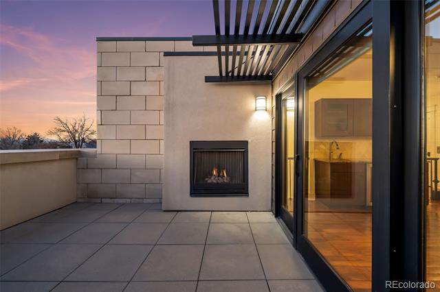 Building Photo - 360 Garfield St