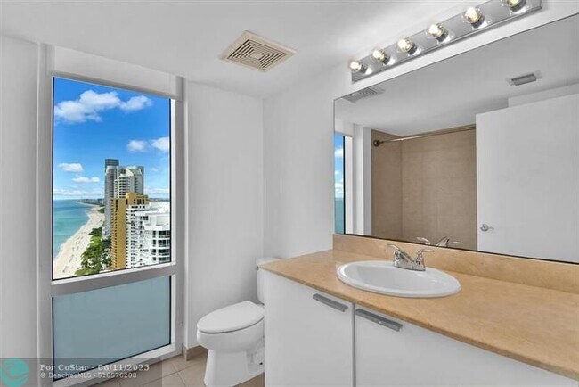 Building Photo - 16699 Collins Ave
