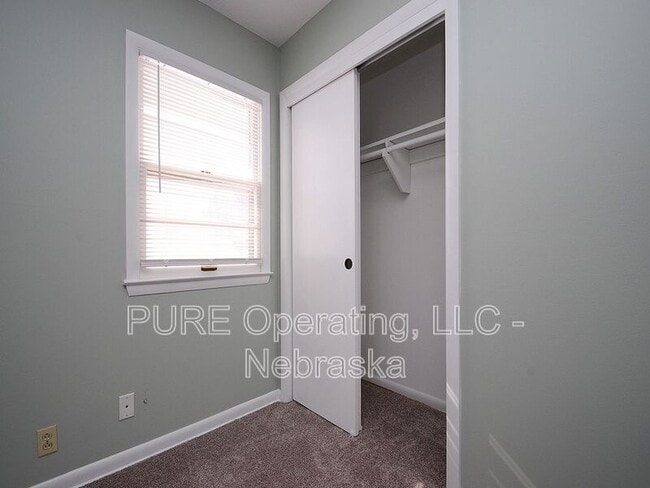 Building Photo - 4921 Bancroft St