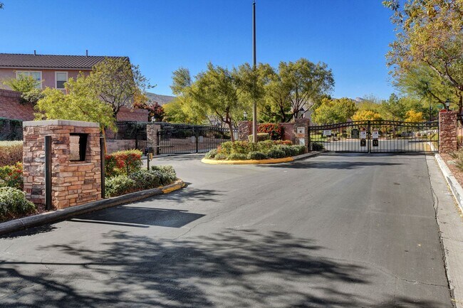 Building Photo - 1st MONTH FREE! Lone Mountain Heights Luxu...