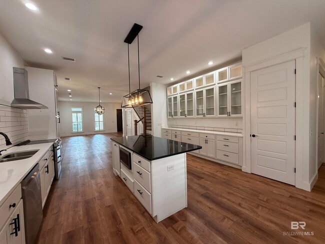 Building Photo - 10391 Emmanuel St