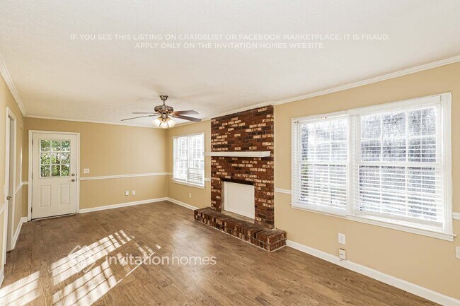 Building Photo - 5281 Shallow Wood Ln