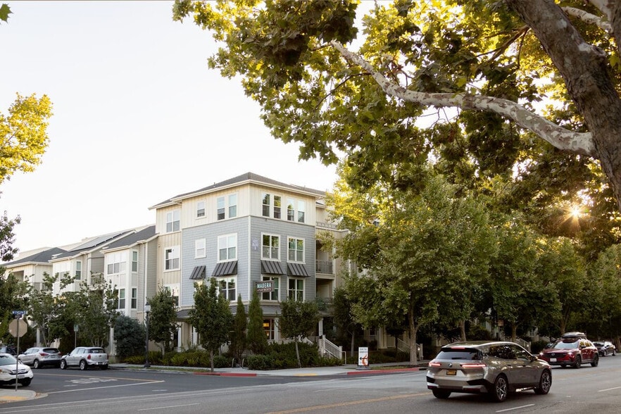 Building Photo - Madera