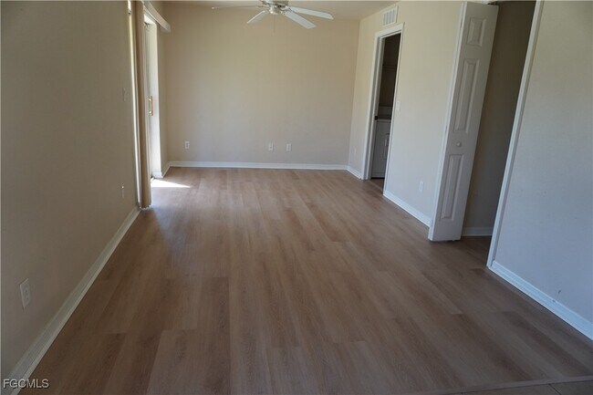 Building Photo - 1707 SW 4th Pl