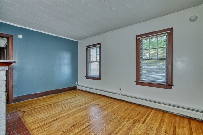 Building Photo - 4 Belford Dr