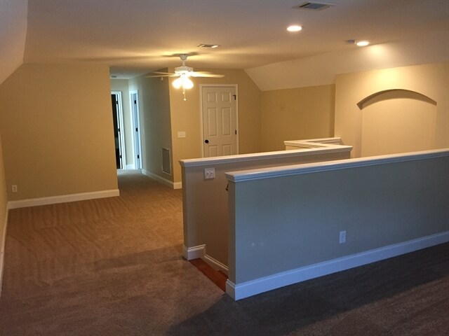 Building Photo - 10 Capers Creek Dr