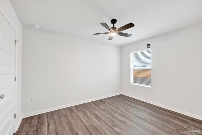 Building Photo - 6304 Firefly Dr