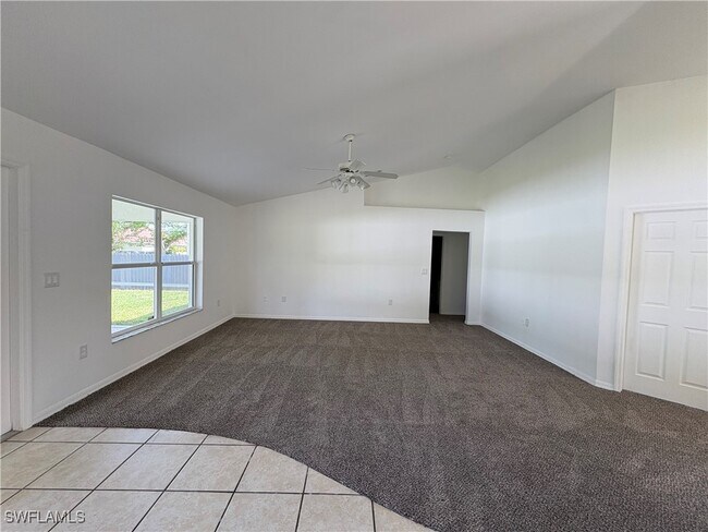 Building Photo - 1207 SW 18th Ave