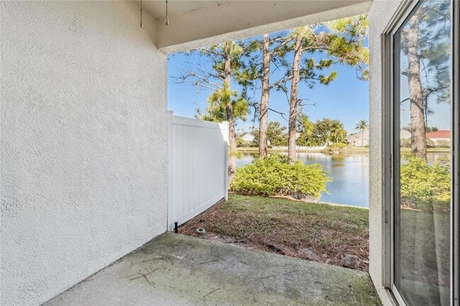 Building Photo - 571 Shoreham Ct NE